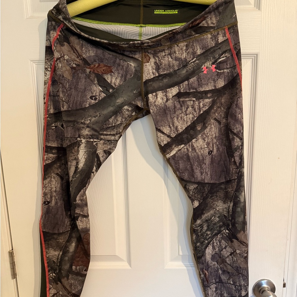 Under Armour Brown Camouflage Scent Control Leggings